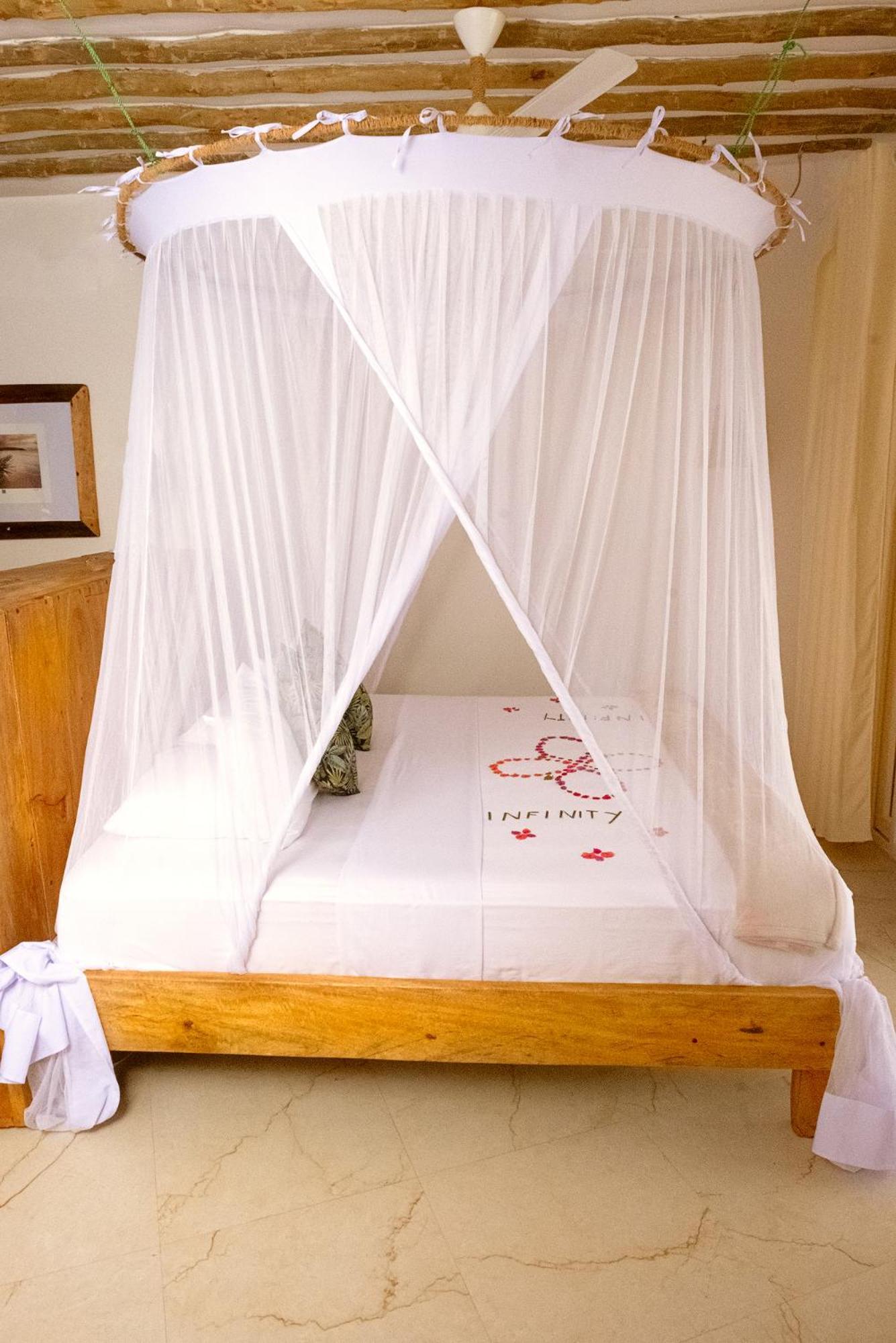 Infinity Beach Boutique Hotel & Spa Matemwe  Exterior photo